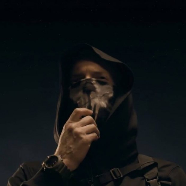 eminem-survival-620x620